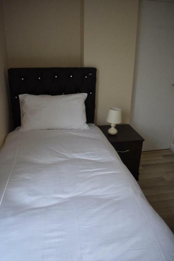 Cotswold Valley Aparthotel Stroud  Εξωτερικό φωτογραφία