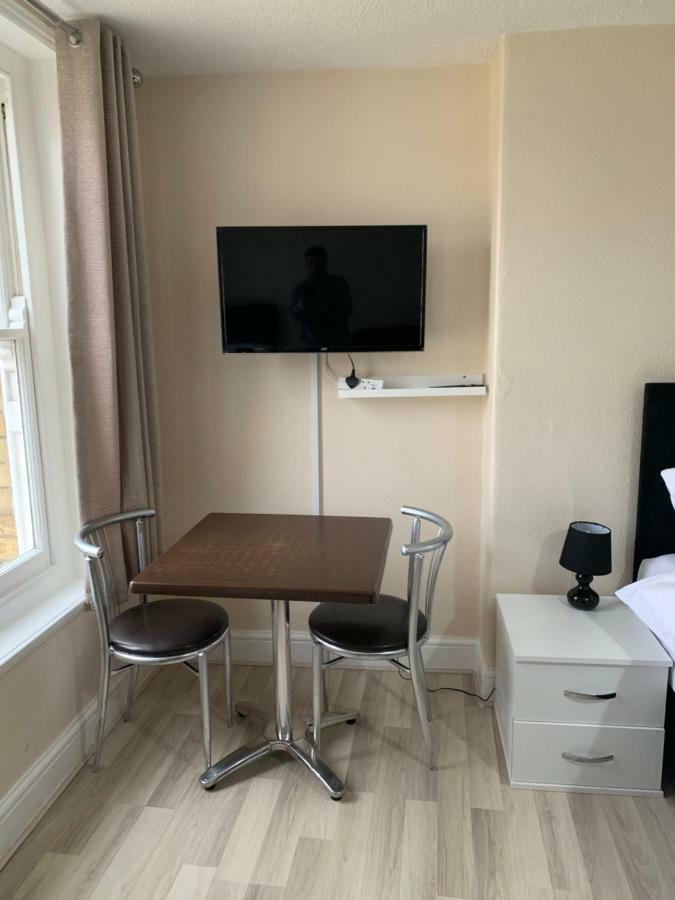 Cotswold Valley Aparthotel Stroud  Εξωτερικό φωτογραφία